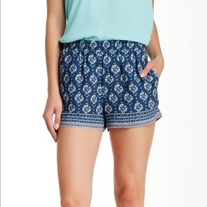 BCBGMAXAZRIA Isaac Printed Shorts